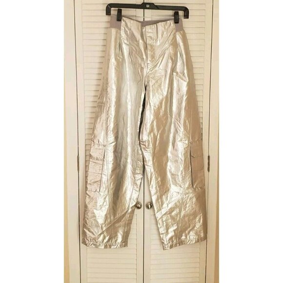 NEW FREE PEOPLE MOVEMENT MESMERIZE ME SHINE PANTS SILVER SZ SMALL - Picture 3 of 15